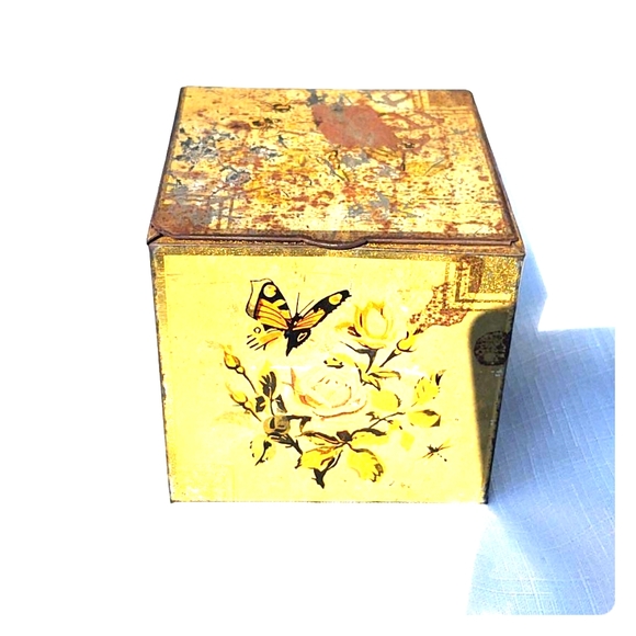 Antique Keepsake⭐⭐⭐⭐⭐ - Picture 1 of 4